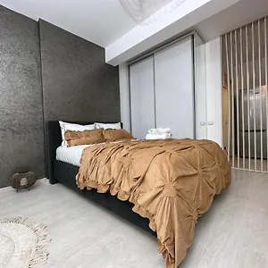 Fundeni House 250c Bucureşti