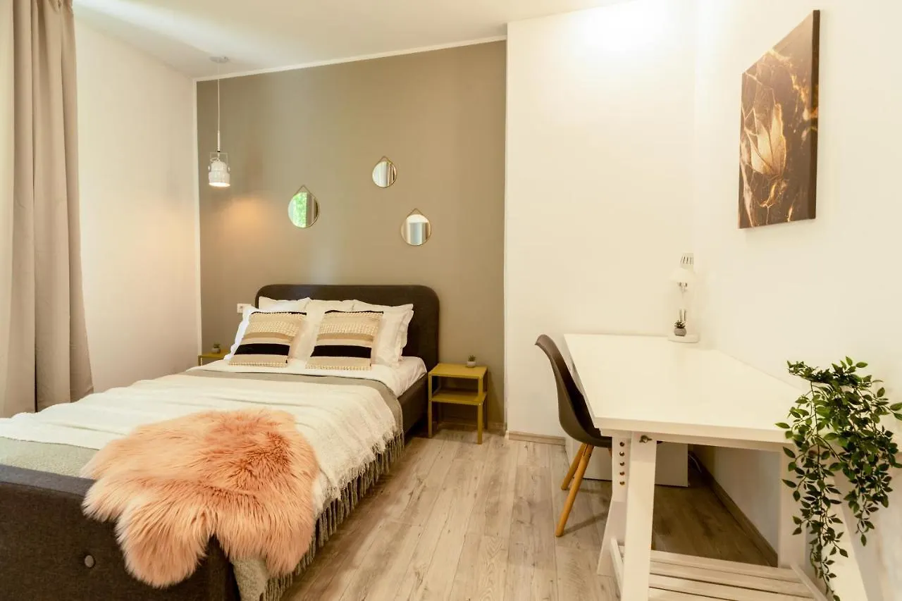Ideal Stay: Spacious 2Br Apt Near Calea Victoriei Boekarest 0*,  Roemenië