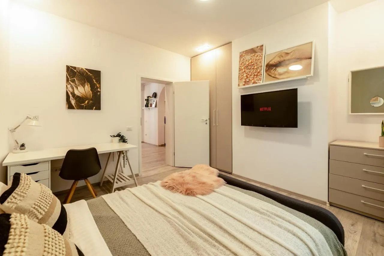 Ideal Stay: Spacious 2Br Apt Near Calea Victoriei Boekarest Roemenië