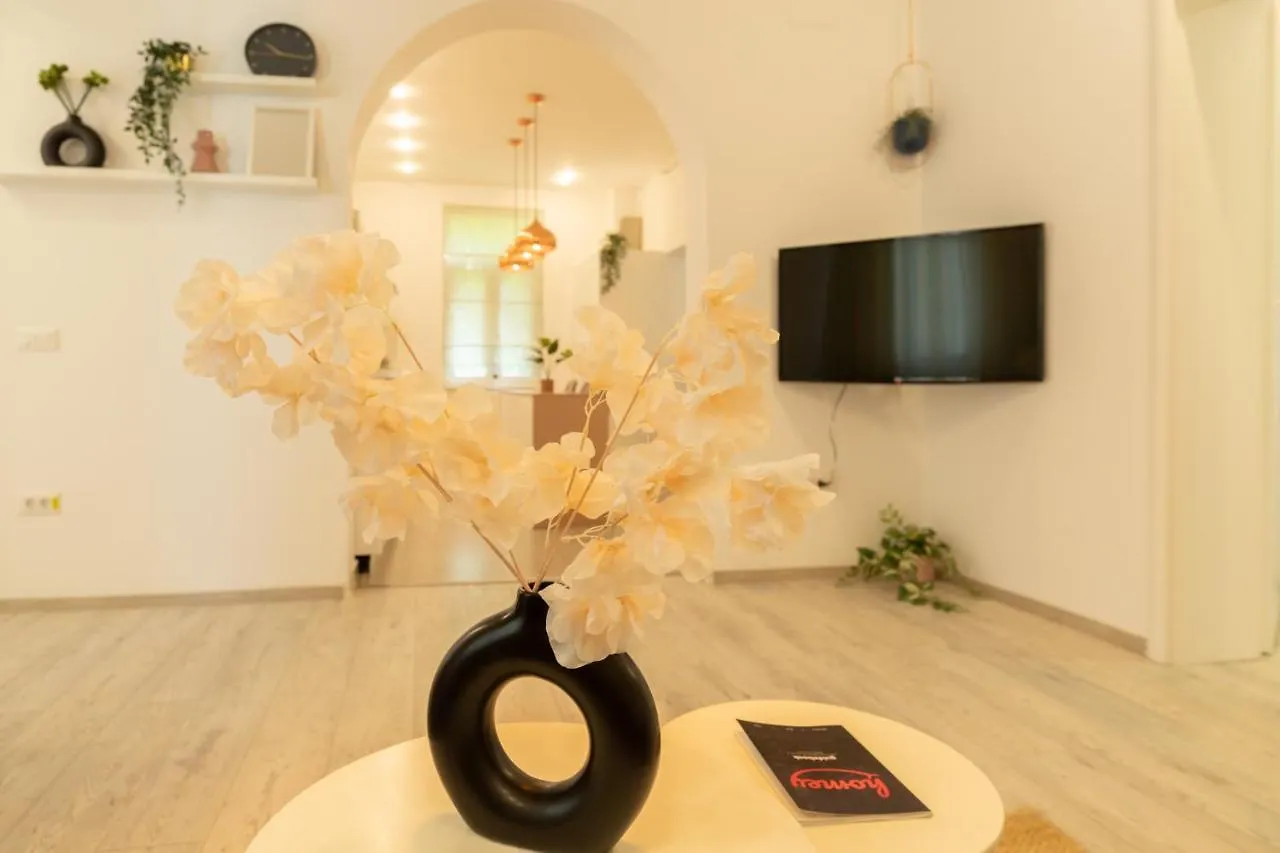 Ideal Stay: Spacious 2Br Apt Near Calea Victoriei Boekarest Appartement