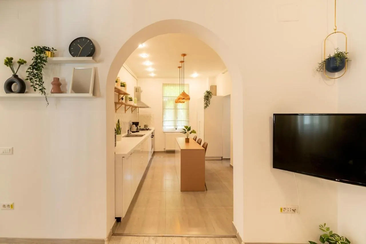 Appartement Ideal Stay: Spacious 2Br Apt Near Calea Victoriei Boekarest