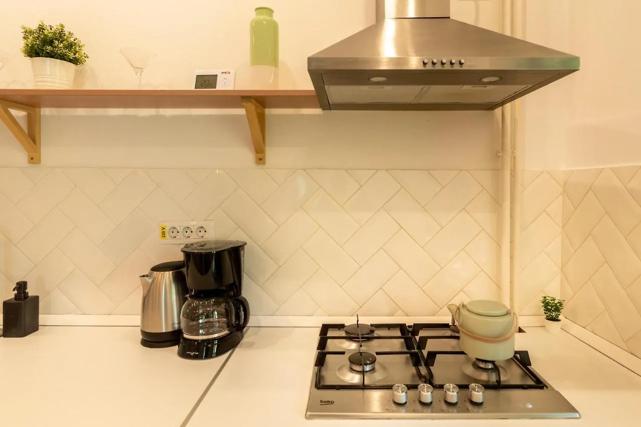 Appartement Ideal Stay: Spacious 2Br Apt Near Calea Victoriei Boekarest
