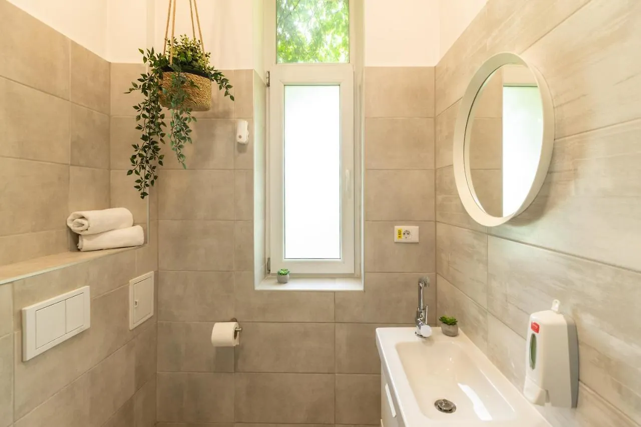 Ideal Stay: Spacious 2Br Apt Near Calea Victoriei Boekarest Appartement